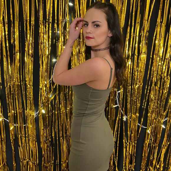 Dynamite Olive Green Bodycon Dress - Picture 2 of 4